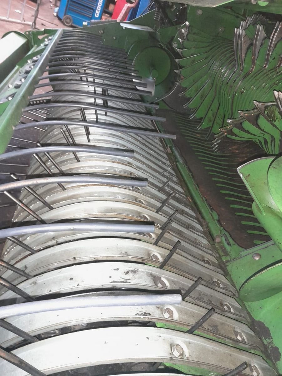 Rundballenpresse za tip Krone Comprima CF 155 XC, Gebrauchtmaschine u Hopfgarten (Slika 19)