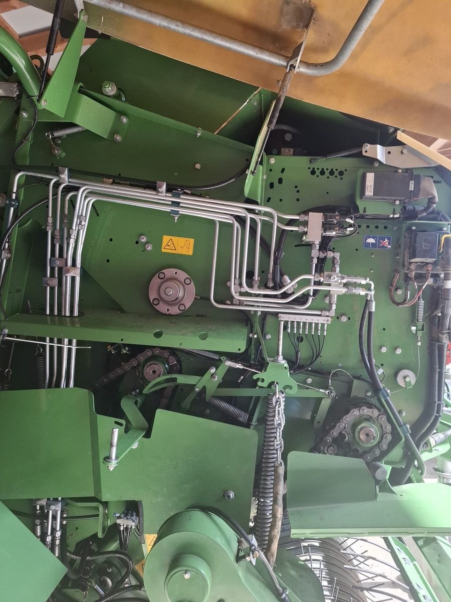 Rundballenpresse типа Krone Comprima CF 155 XC, Gebrauchtmaschine в Hopfgarten (Фотография 3)
