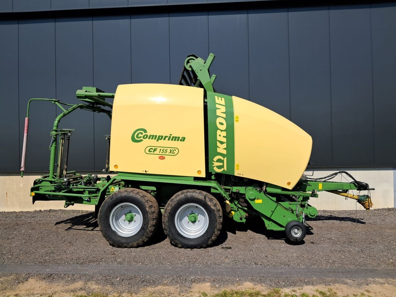 Rundballenpresse del tipo Krone Comprima CF 155 XC, Gebrauchtmaschine en Dalfsen (Imagen 1)
