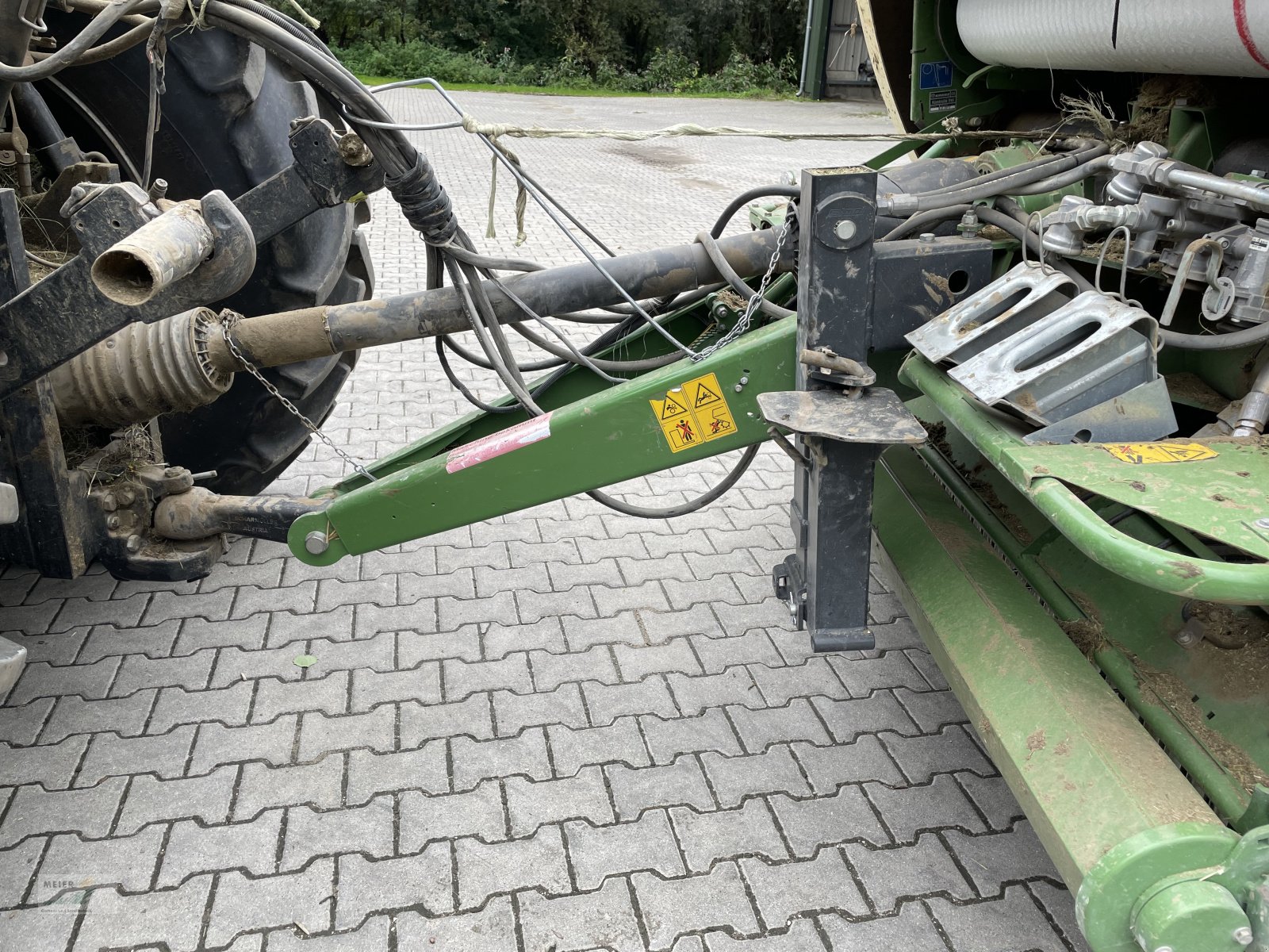 Rundballenpresse Türe ait Krone Comprima CF 155 XC, Gebrauchtmaschine içinde Hersbruck (resim 6)