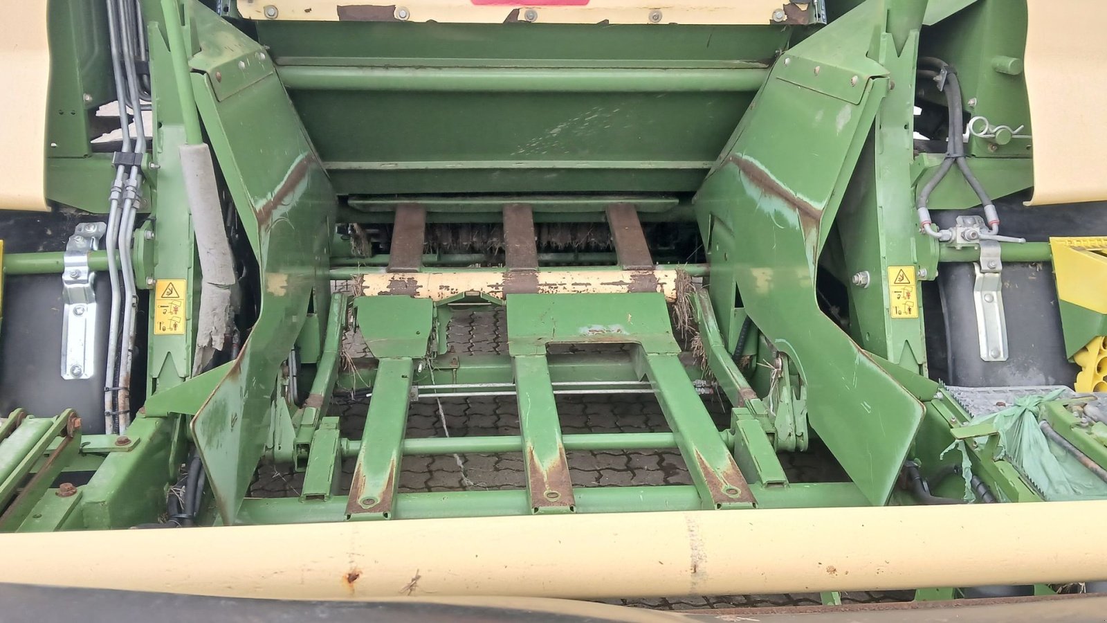 Rundballenpresse del tipo Krone Comprima CF 155, Gebrauchtmaschine In Horsens (Immagine 9)