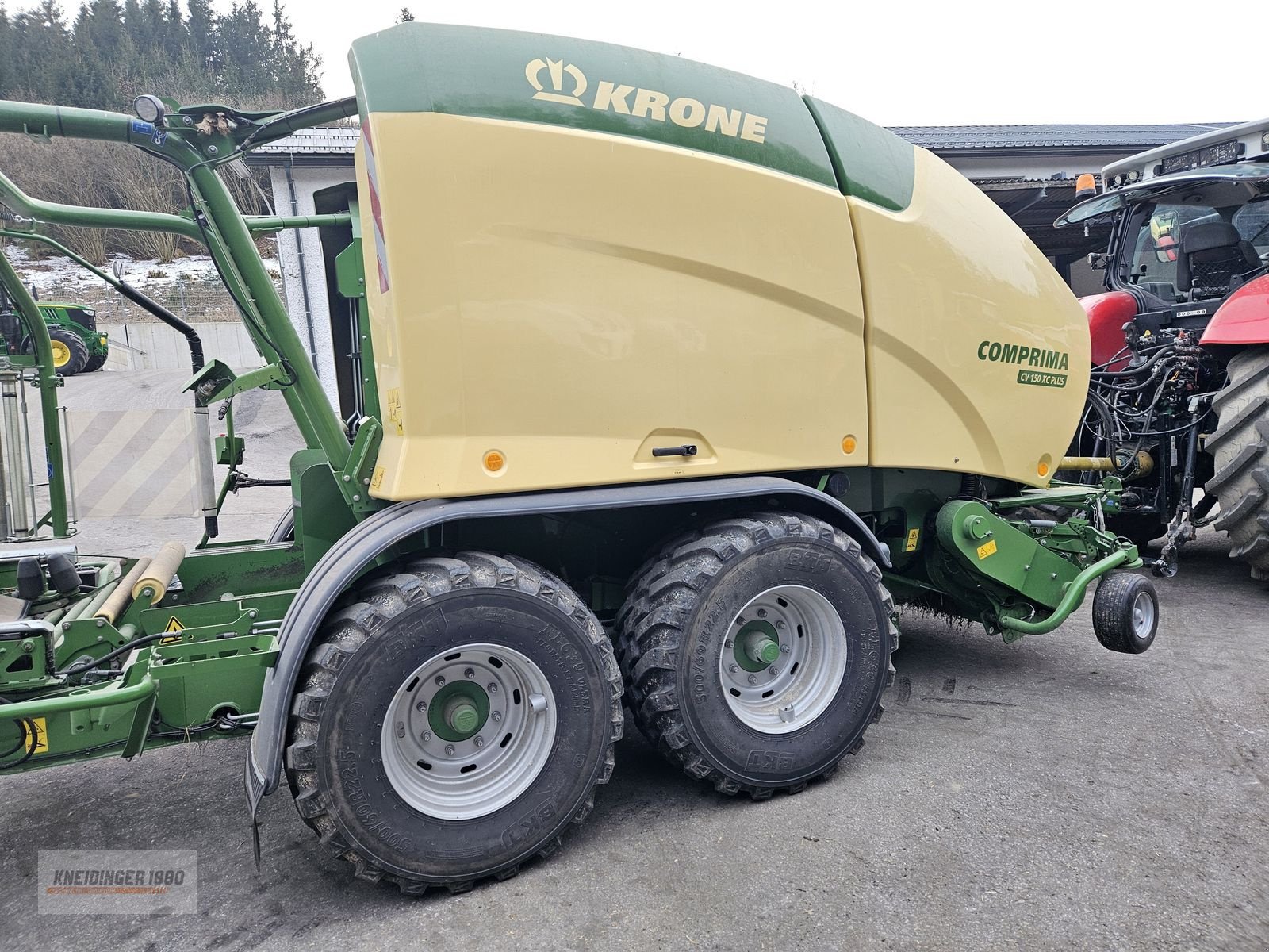 Rundballenpresse of the type Krone Comprima CV 150 XC Plus, Gebrauchtmaschine in Altenfelden (Picture 9)