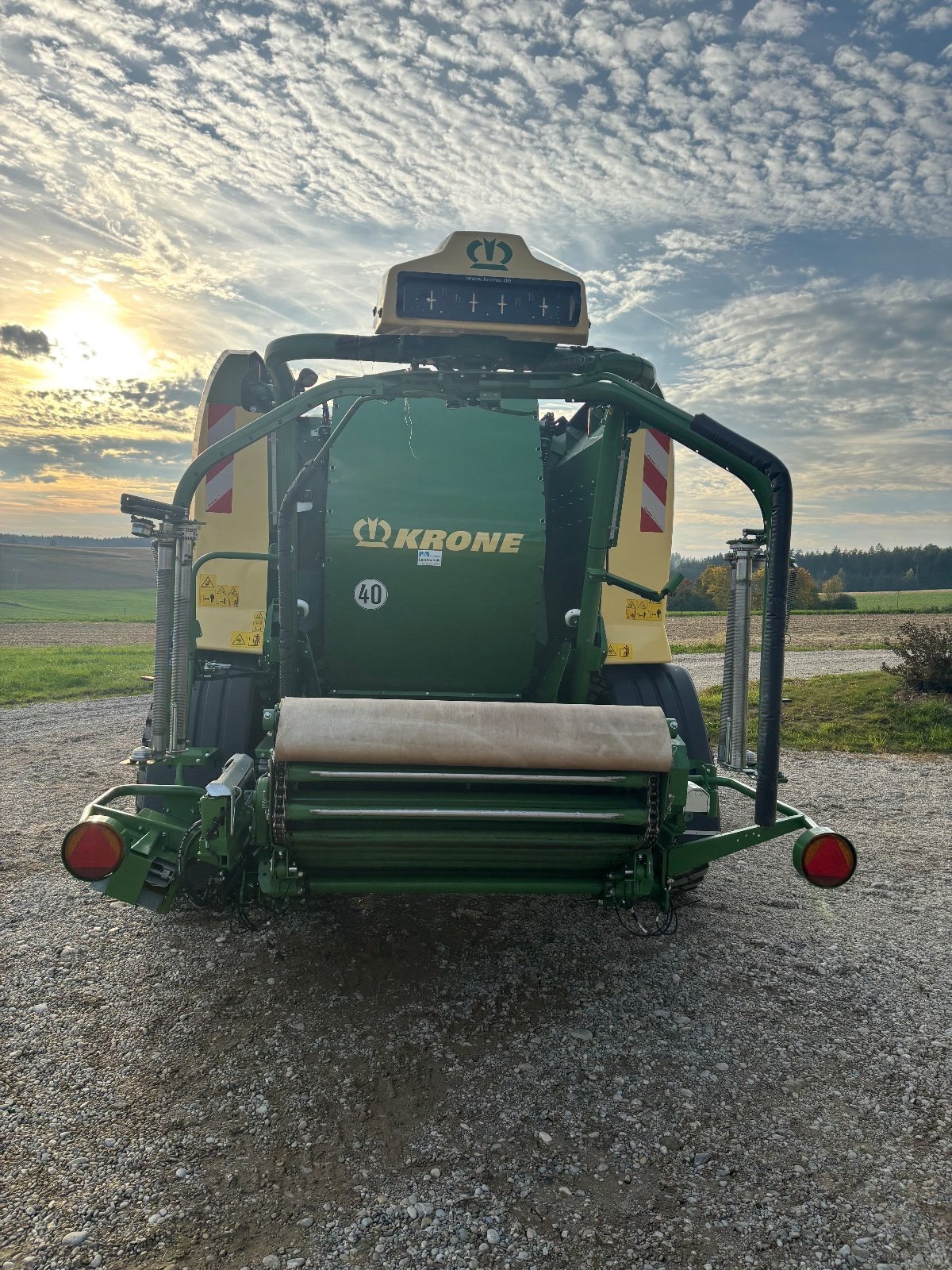 Rundballenpresse des Typs Krone Comprima CV 150 XC Plus, Gebrauchtmaschine in Massing (Bild 3)