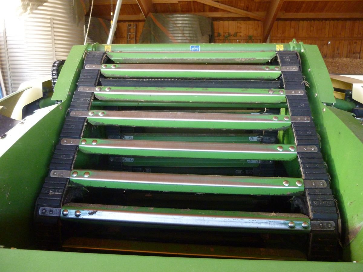 Rundballenpresse tip Krone Comprima CV 150 XC, Gebrauchtmaschine in Epfach  (Poză 6)