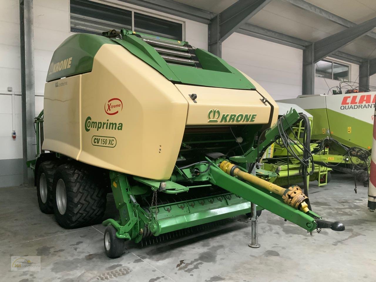 Rundballenpresse типа Krone Comprima CV 150 XC, Gebrauchtmaschine в Pfreimd (Фотография 2)