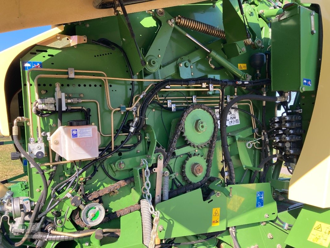 Rundballenpresse типа Krone Comprima CV 150 XC, Gebrauchtmaschine в Rhede / Brual (Фотография 3)