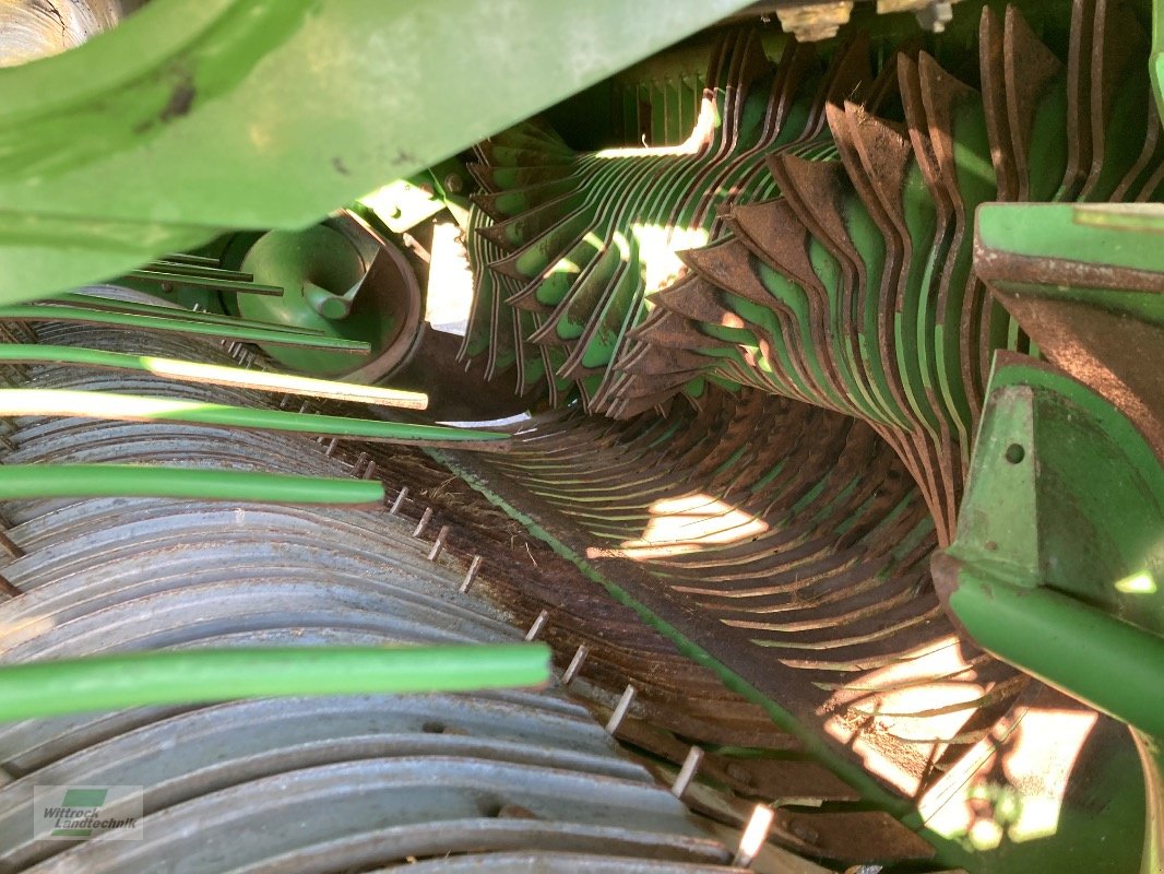 Rundballenpresse типа Krone Comprima CV 150 XC, Gebrauchtmaschine в Rhede / Brual (Фотография 18)