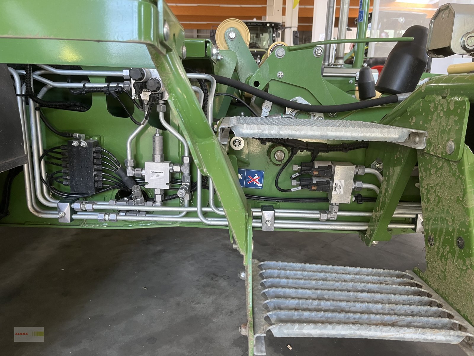 Rundballenpresse tip Krone Comprima CV 150 XC, Gebrauchtmaschine in Langenau (Poză 14)