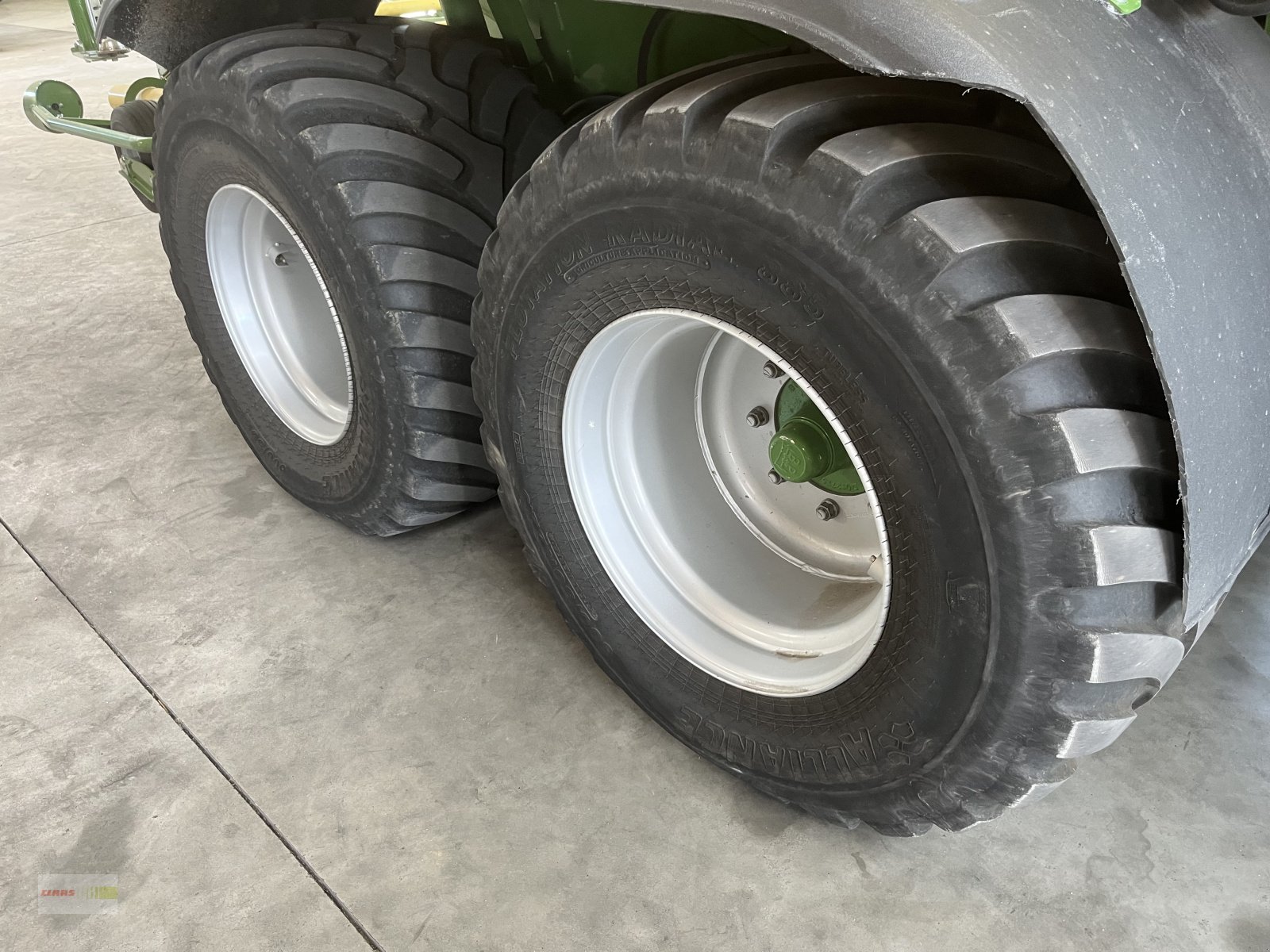 Rundballenpresse tip Krone Comprima CV 150 XC, Gebrauchtmaschine in Langenau (Poză 17)