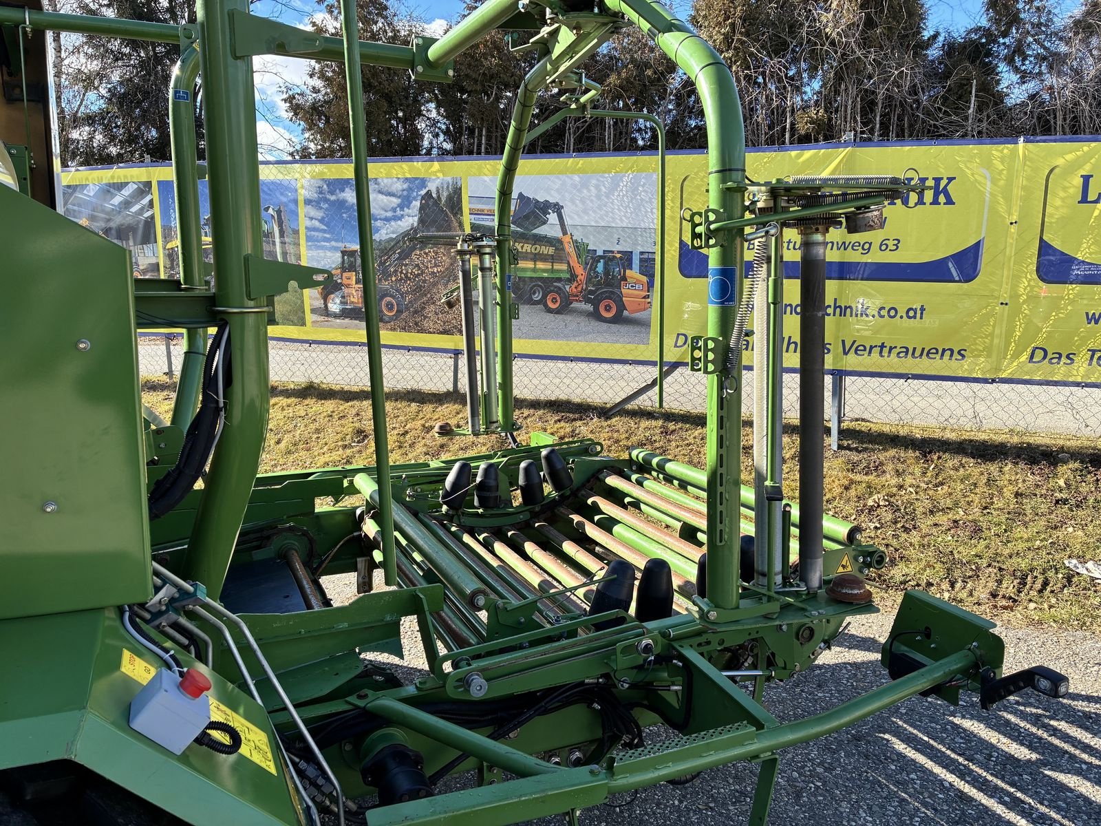 Rundballenpresse typu Krone Comprima CV 150 XC, Gebrauchtmaschine v Villach (Obrázek 13)