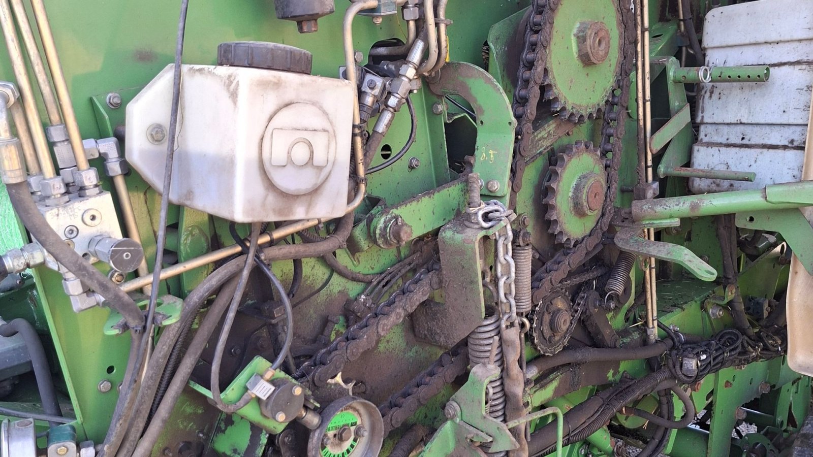 Rundballenpresse типа Krone COMPRIMA CV 210 XC, Gebrauchtmaschine в Nykøbing M (Фотография 13)