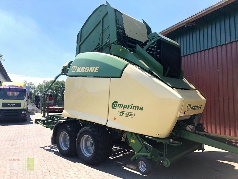 Rundballenpresse van het type Krone Comprima CV 210, Gebrauchtmaschine in Risum-Lindholm (Foto 2)