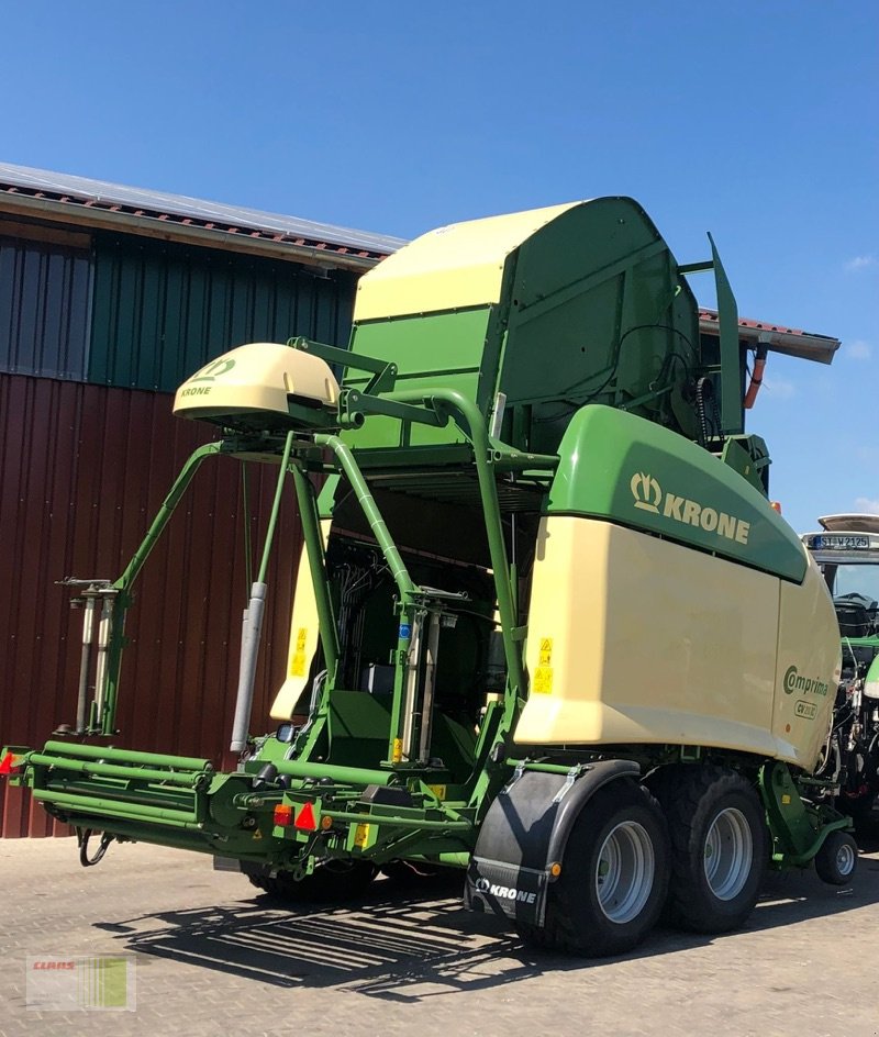 Rundballenpresse van het type Krone Comprima CV 210, Gebrauchtmaschine in Risum-Lindholm (Foto 3)