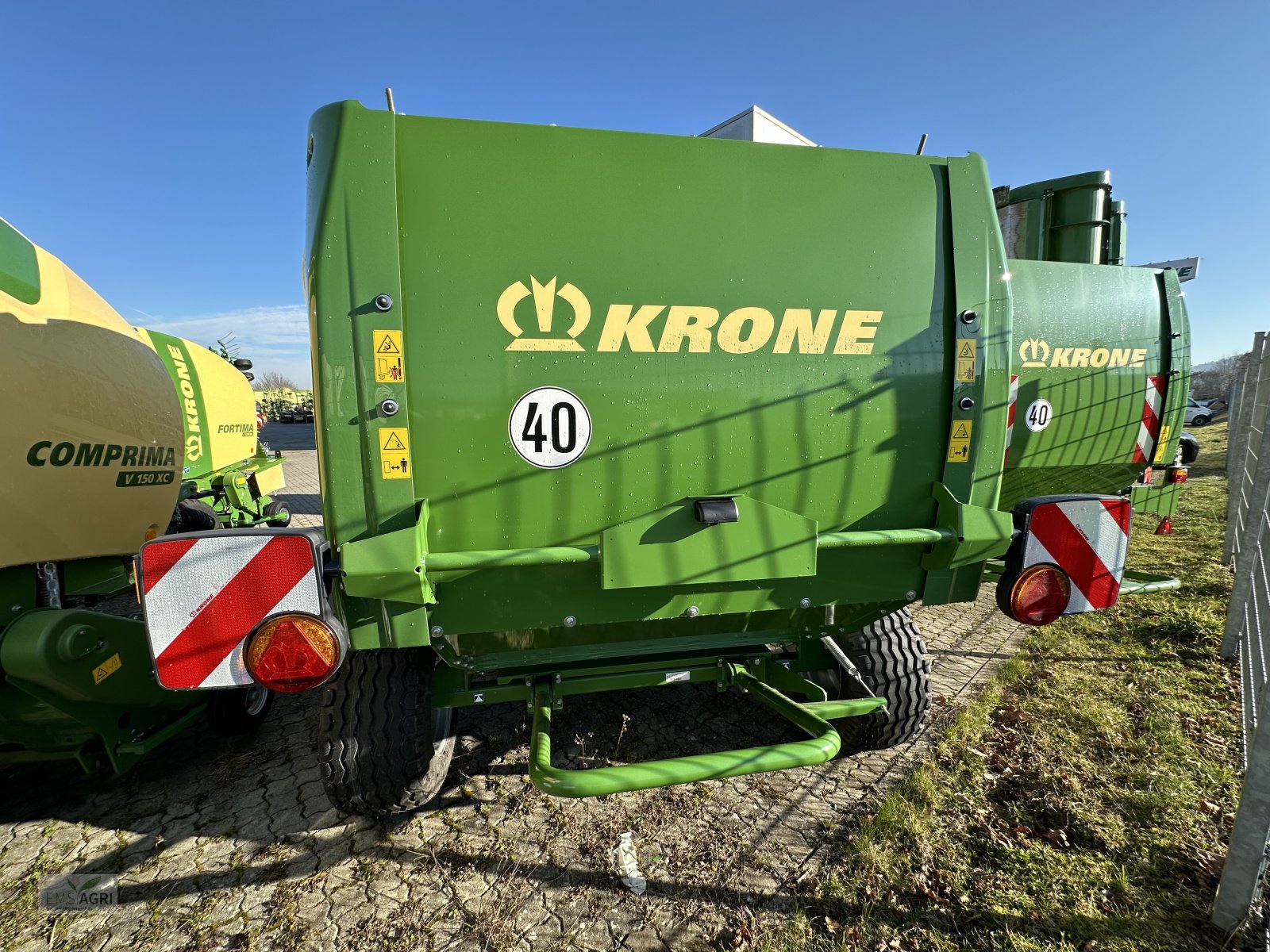 Rundballenpresse typu Krone COMPRIMA F 125 XC, Gebrauchtmaschine v Vöhringen (Obrázek 3)
