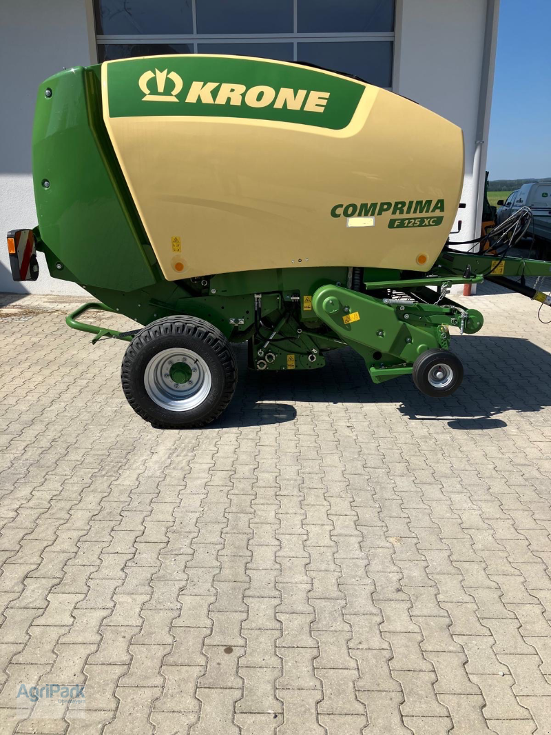 Rundballenpresse del tipo Krone COMPRIMA F 125 XC, Gebrauchtmaschine In Kirchdorf (Immagine 3)