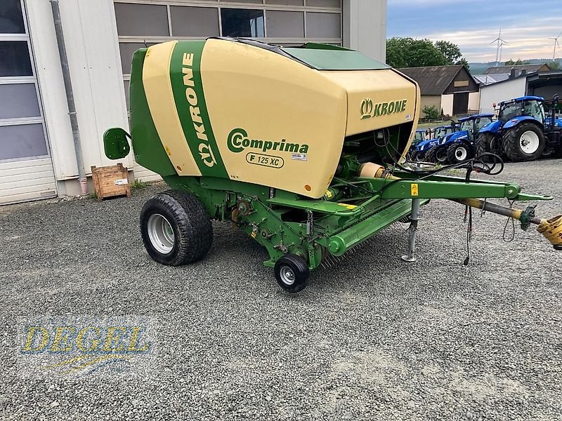 Rundballenpresse типа Krone Comprima F 125 XC, Gebrauchtmaschine в Feilitzsch (Фотография 3)
