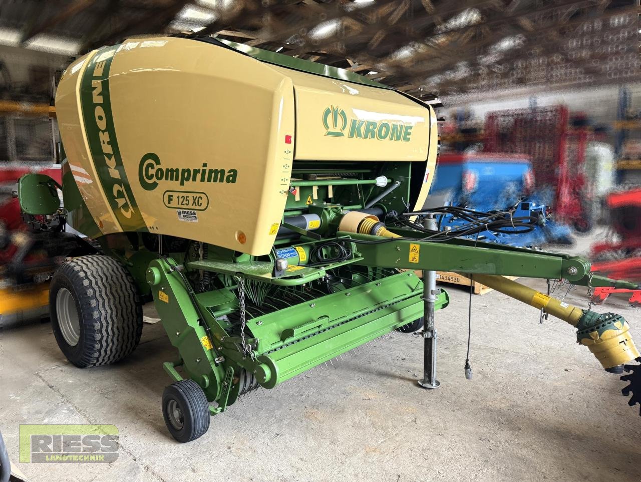 Rundballenpresse del tipo Krone COMPRIMA F 125 XC, Gebrauchtmaschine en Homberg/Ohm - Maulbach (Imagen 2)