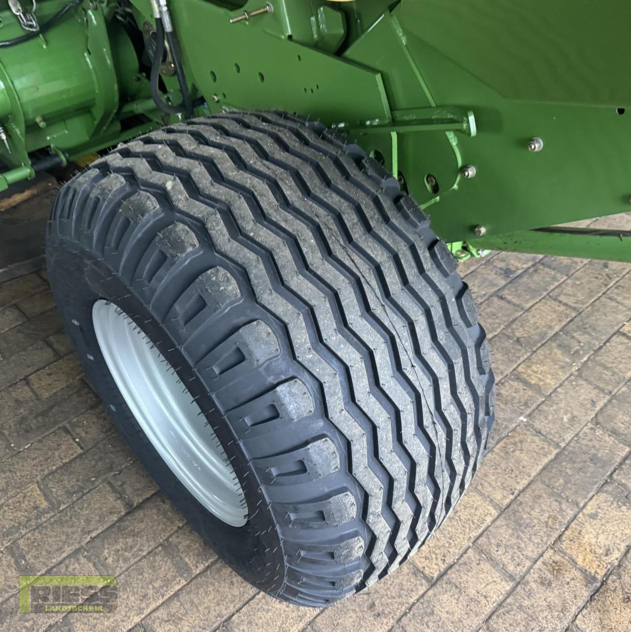 Rundballenpresse del tipo Krone COMPRIMA F 125 XC, Gebrauchtmaschine en Homberg/Ohm - Maulbach (Imagen 8)