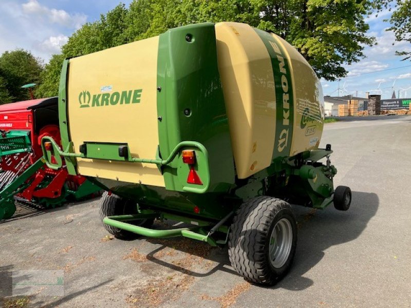 Rundballenpresse tip Krone Comprima F 125 XC, Gebrauchtmaschine in Marsberg (Poză 3)