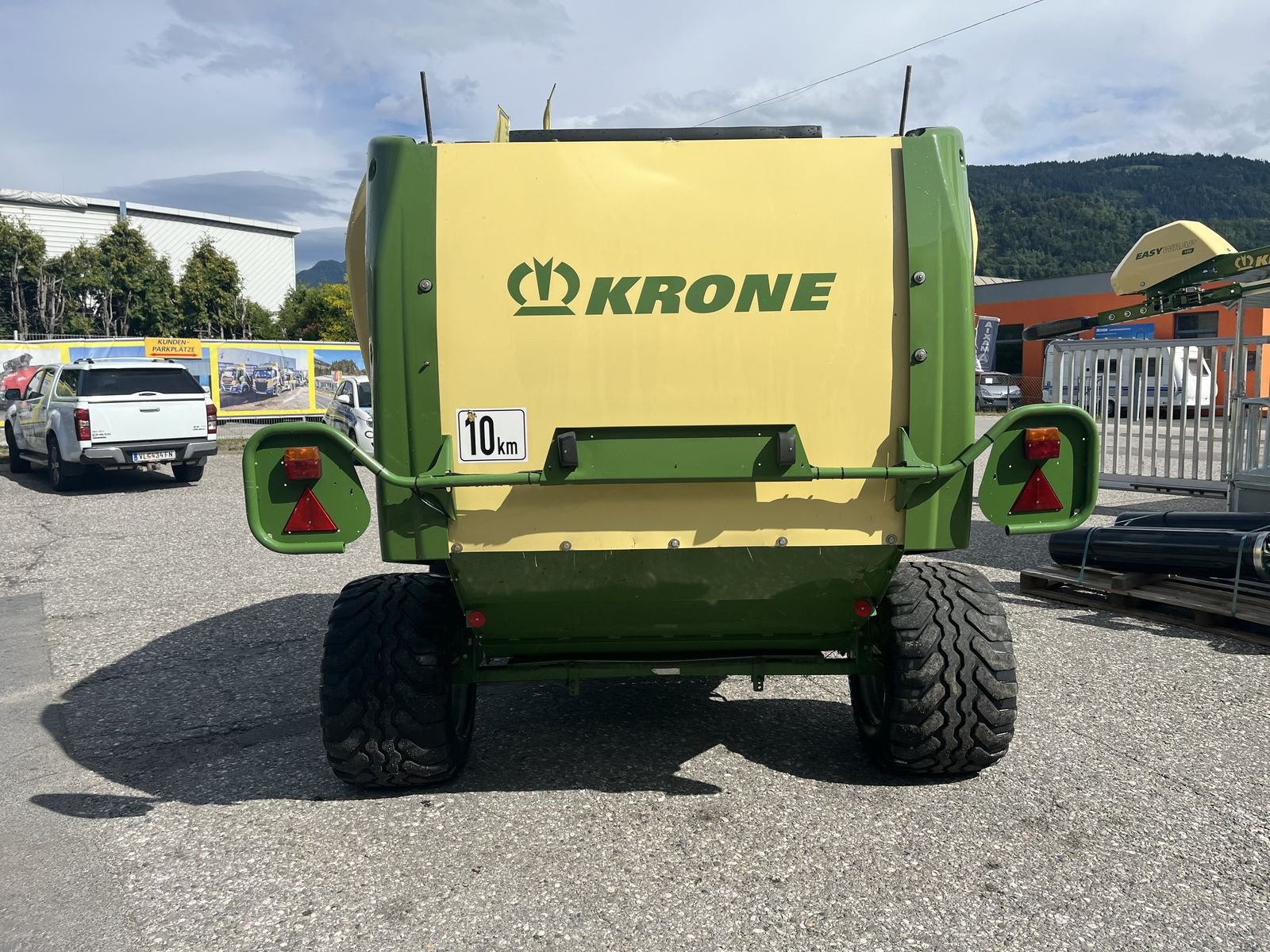 Rundballenpresse van het type Krone Comprima F 125 XC, Gebrauchtmaschine in Villach (Foto 4)