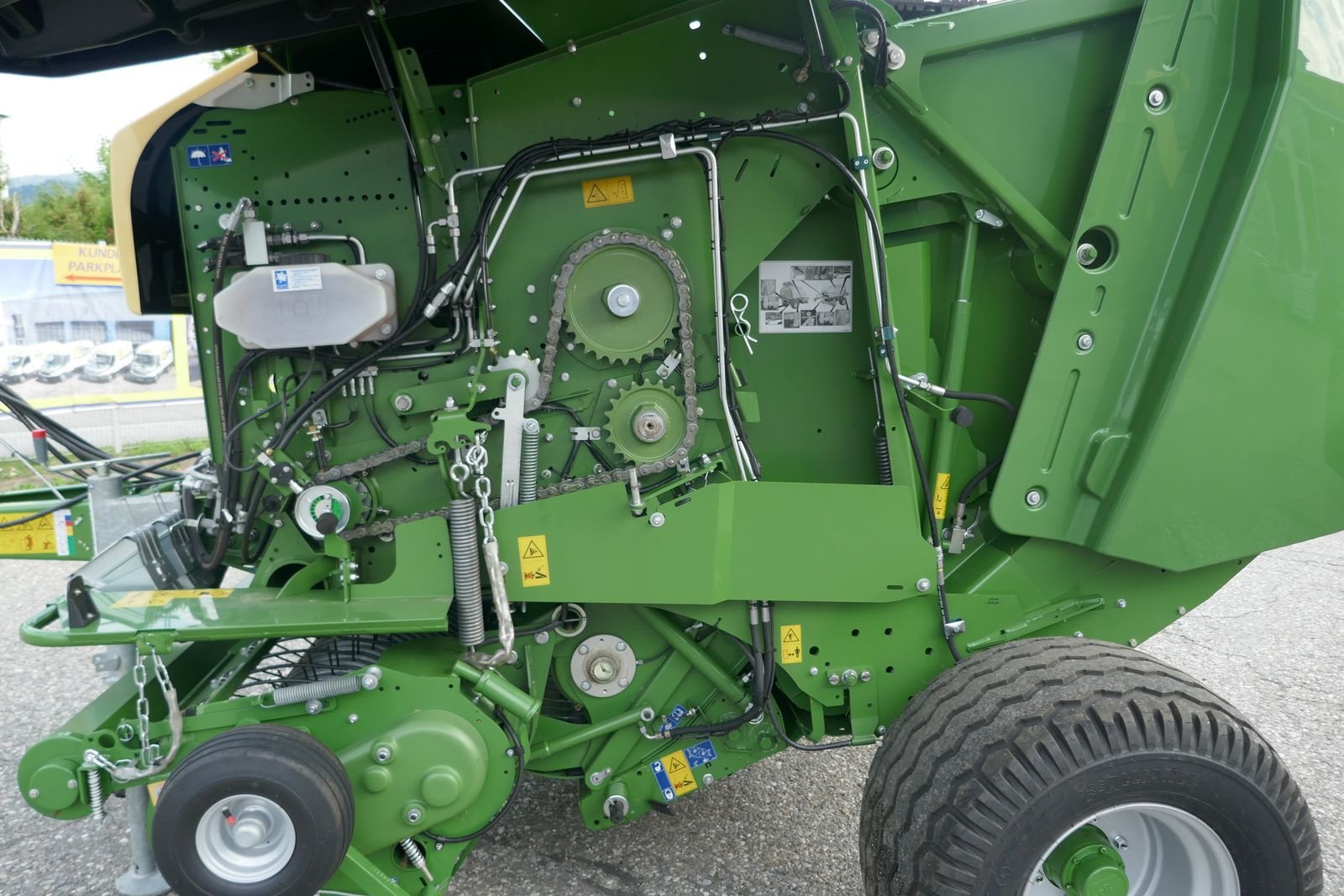 Rundballenpresse Türe ait Krone Comprima F 125 XC, Gebrauchtmaschine içinde Villach (resim 13)