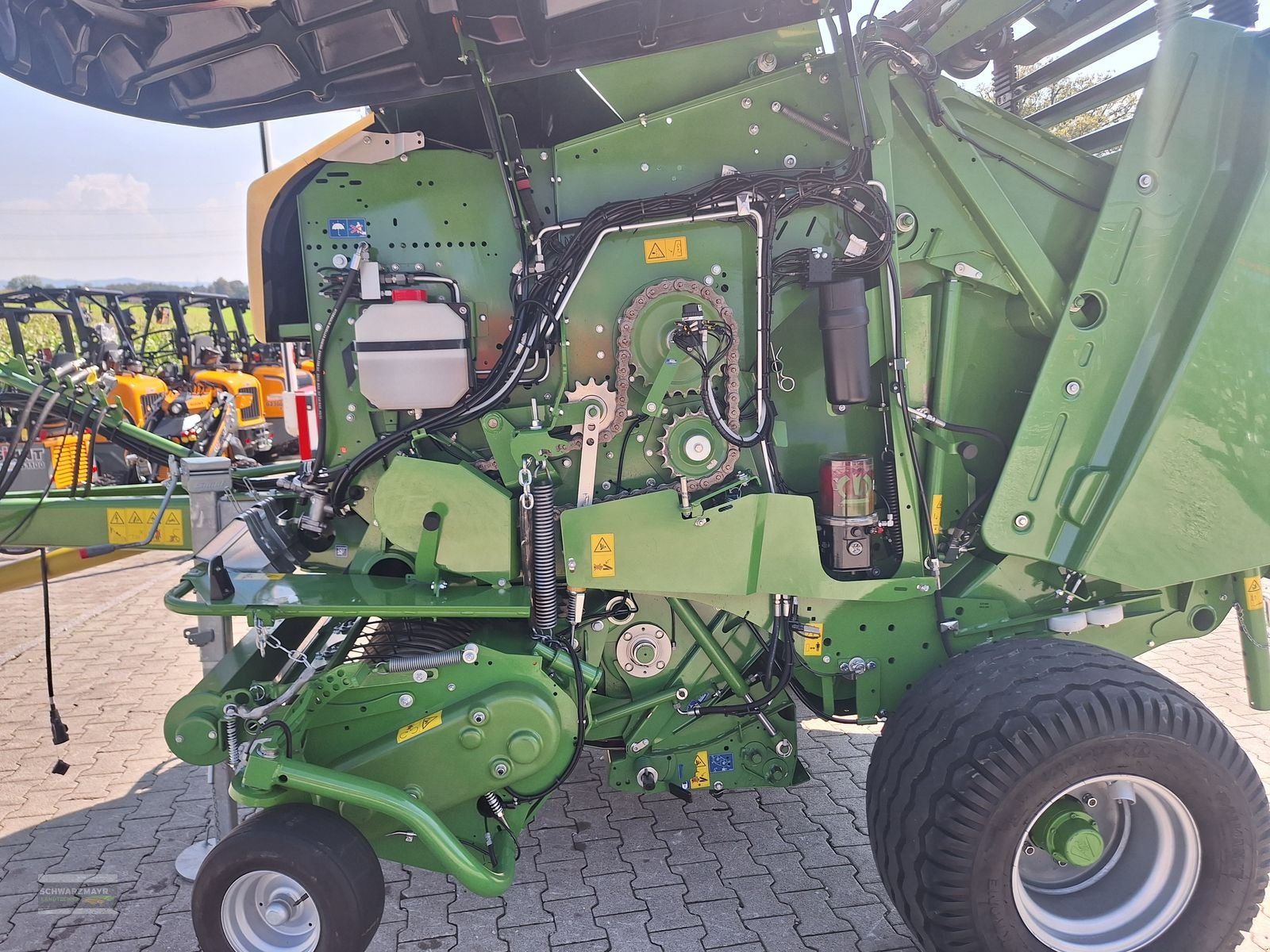 Rundballenpresse of the type Krone Comprima F 155 XC Pl, Gebrauchtmaschine in Aurolzmünster (Picture 31)