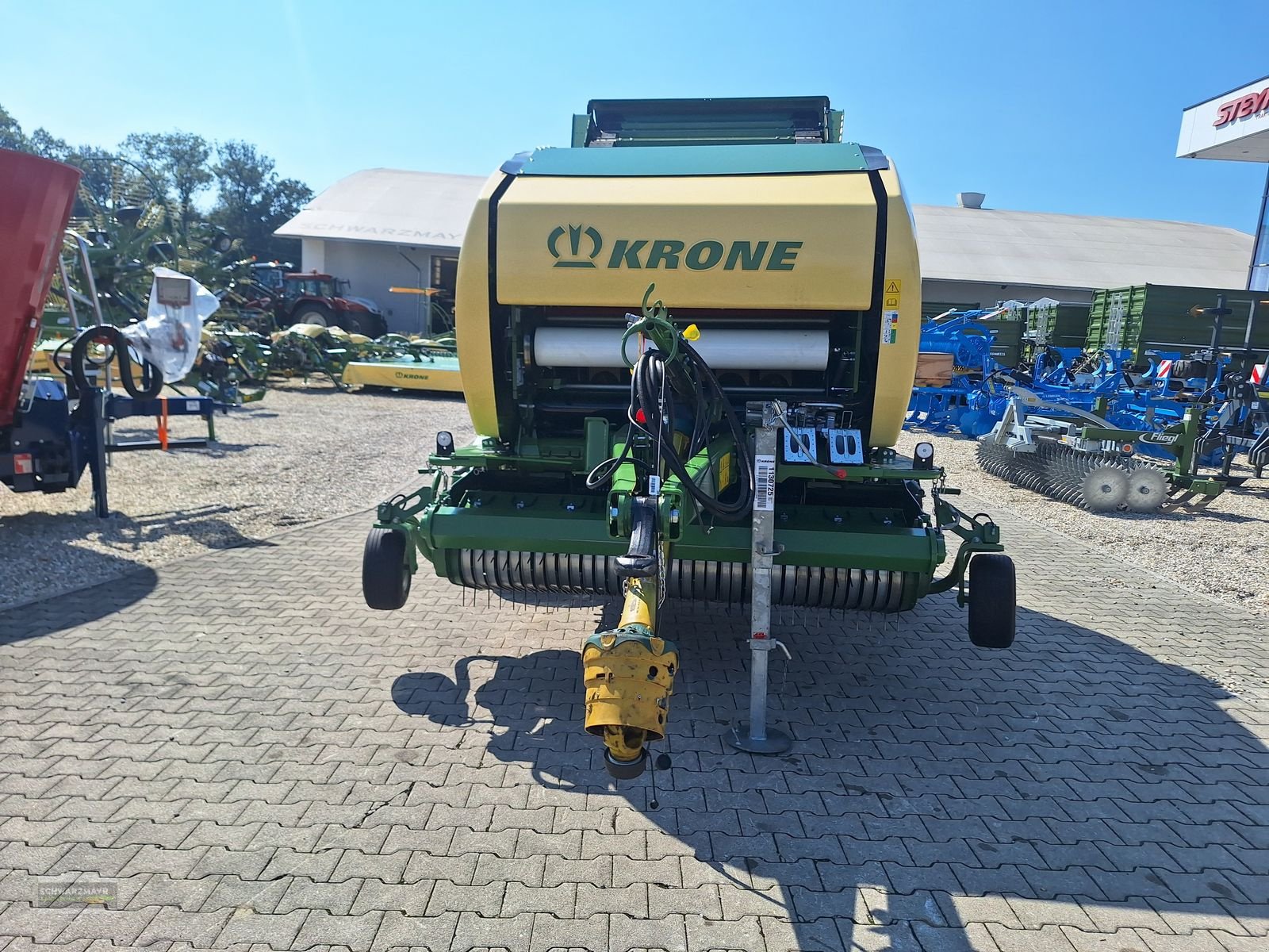 Rundballenpresse of the type Krone Comprima F 155 XC Pl, Gebrauchtmaschine in Aurolzmünster (Picture 25)