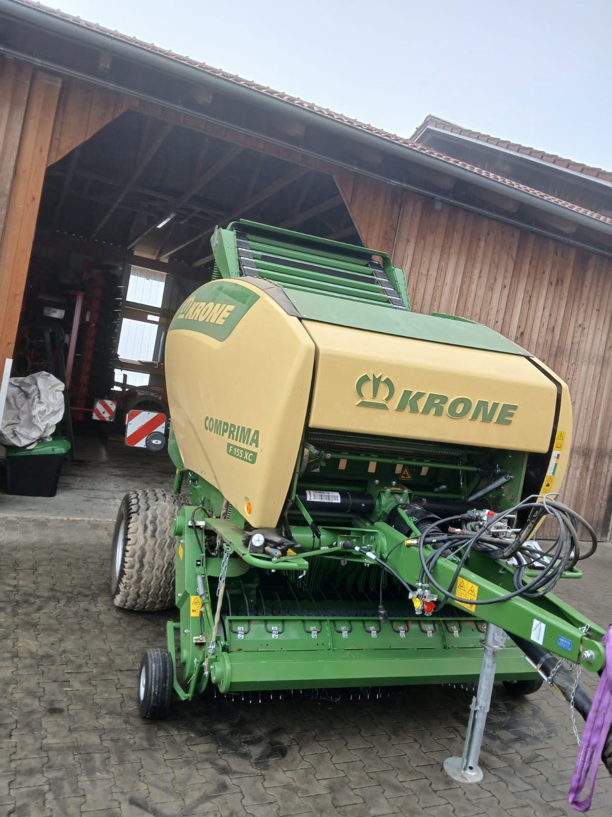 Rundballenpresse от тип Krone Comprima F 155 XC, Gebrauchtmaschine в Miltach (Снимка 2)