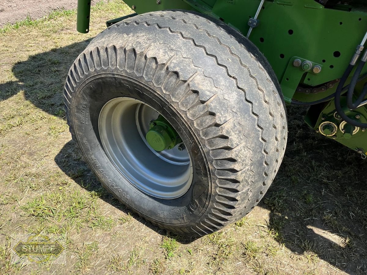 Rundballenpresse tip Krone Comprima F 155 XC, Gebrauchtmaschine in Grafenstein (Poză 7)