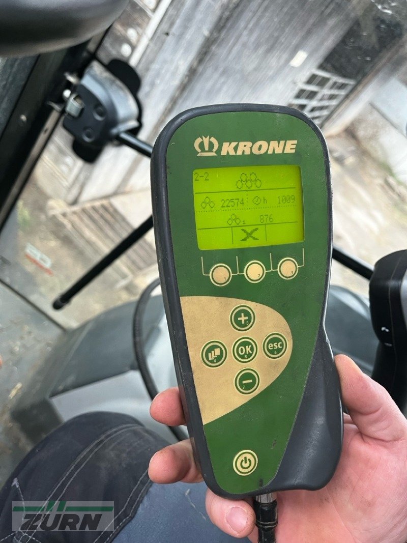 Rundballenpresse от тип Krone Comprima F 155 XC, Gebrauchtmaschine в Schöntal-Westernhausen (Снимка 11)