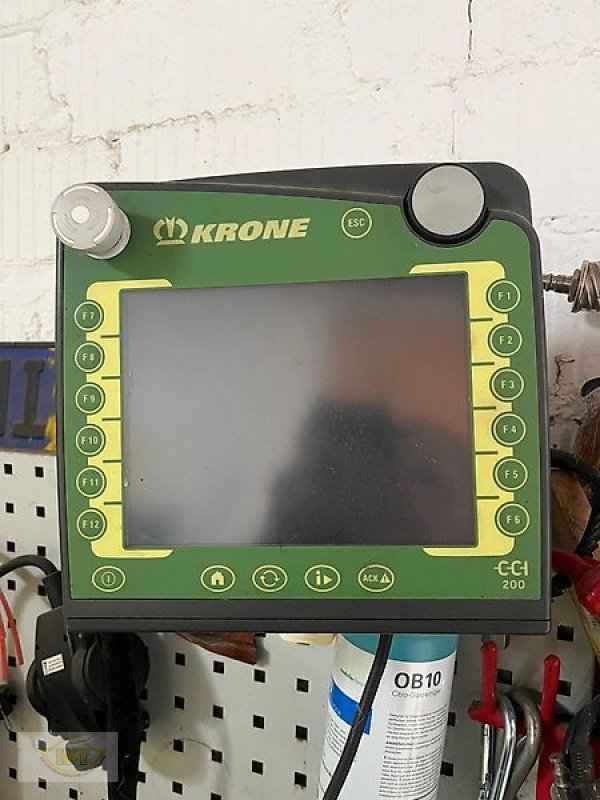 Rundballenpresse typu Krone Comprima F 155 XC, Gebrauchtmaschine w Mühlhausen-Görmar (Zdjęcie 4)