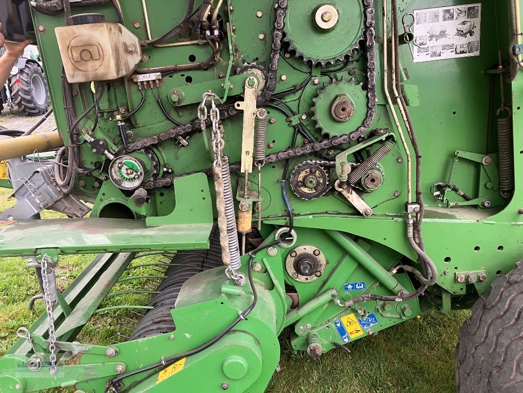 Rundballenpresse Türe ait Krone COMPRIMA F 155 XC, Gebrauchtmaschine içinde Aurich (resim 16)