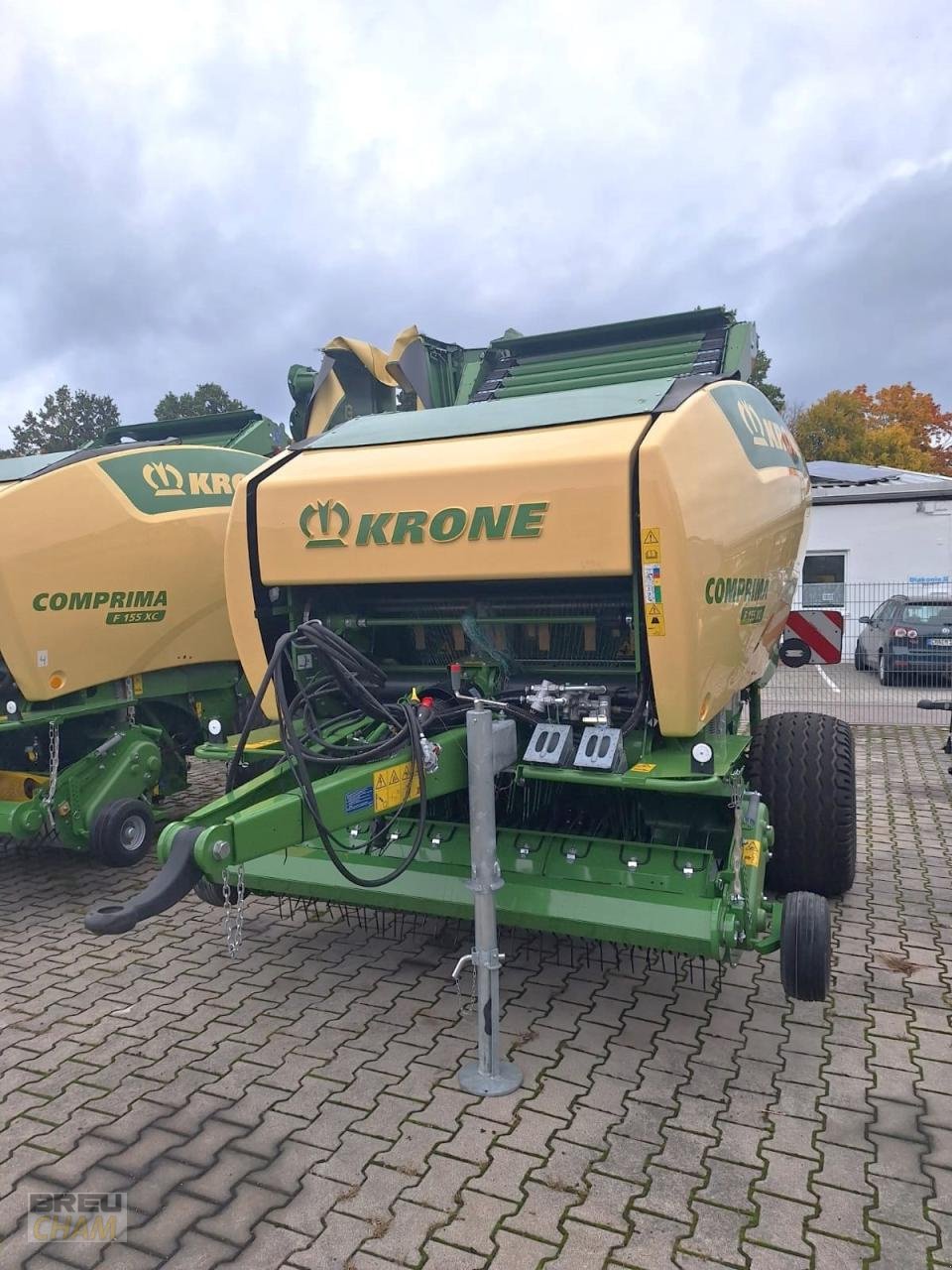 Rundballenpresse del tipo Krone Comprima F 155 XC, Neumaschine In Cham (Immagine 1)