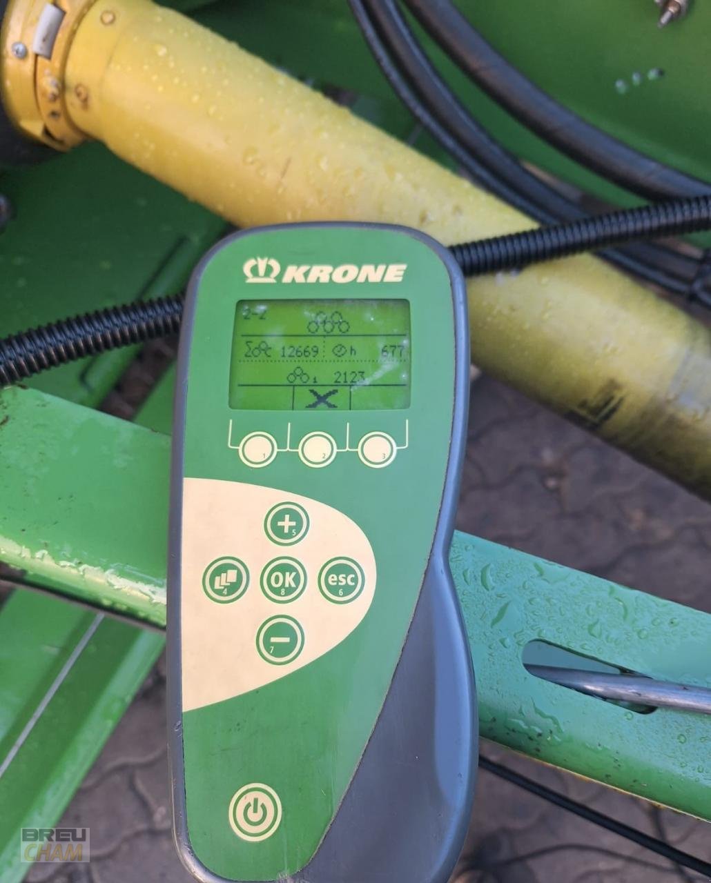 Rundballenpresse типа Krone Comprima F 155 XC, Gebrauchtmaschine в Cham (Фотография 10)