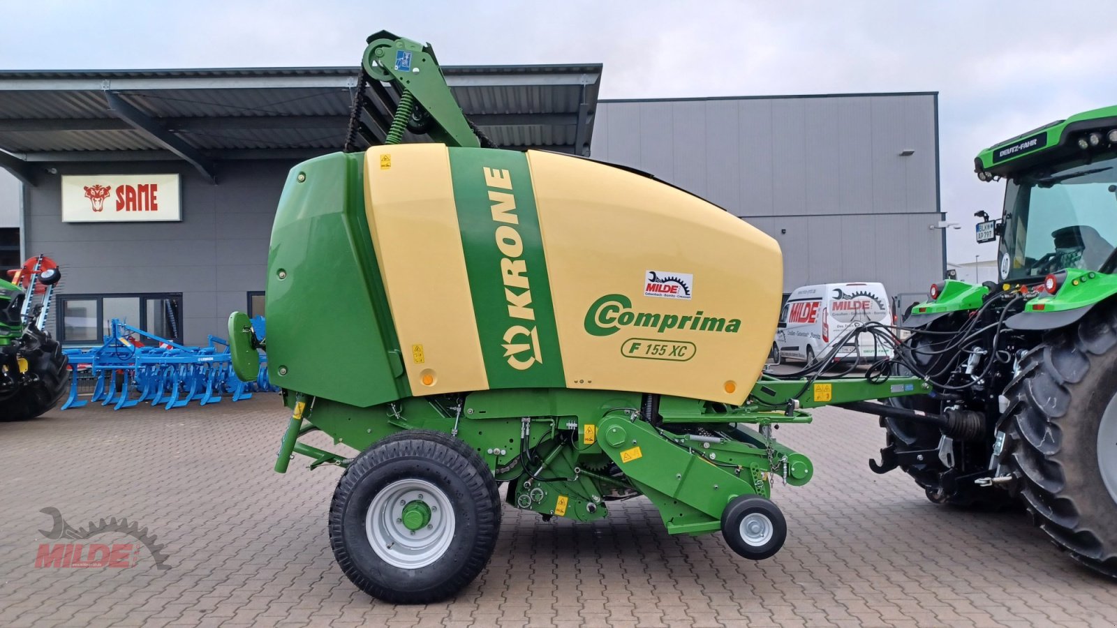 Rundballenpresse za tip Krone Comprima F 155 XC, Gebrauchtmaschine u Creußen (Slika 1)