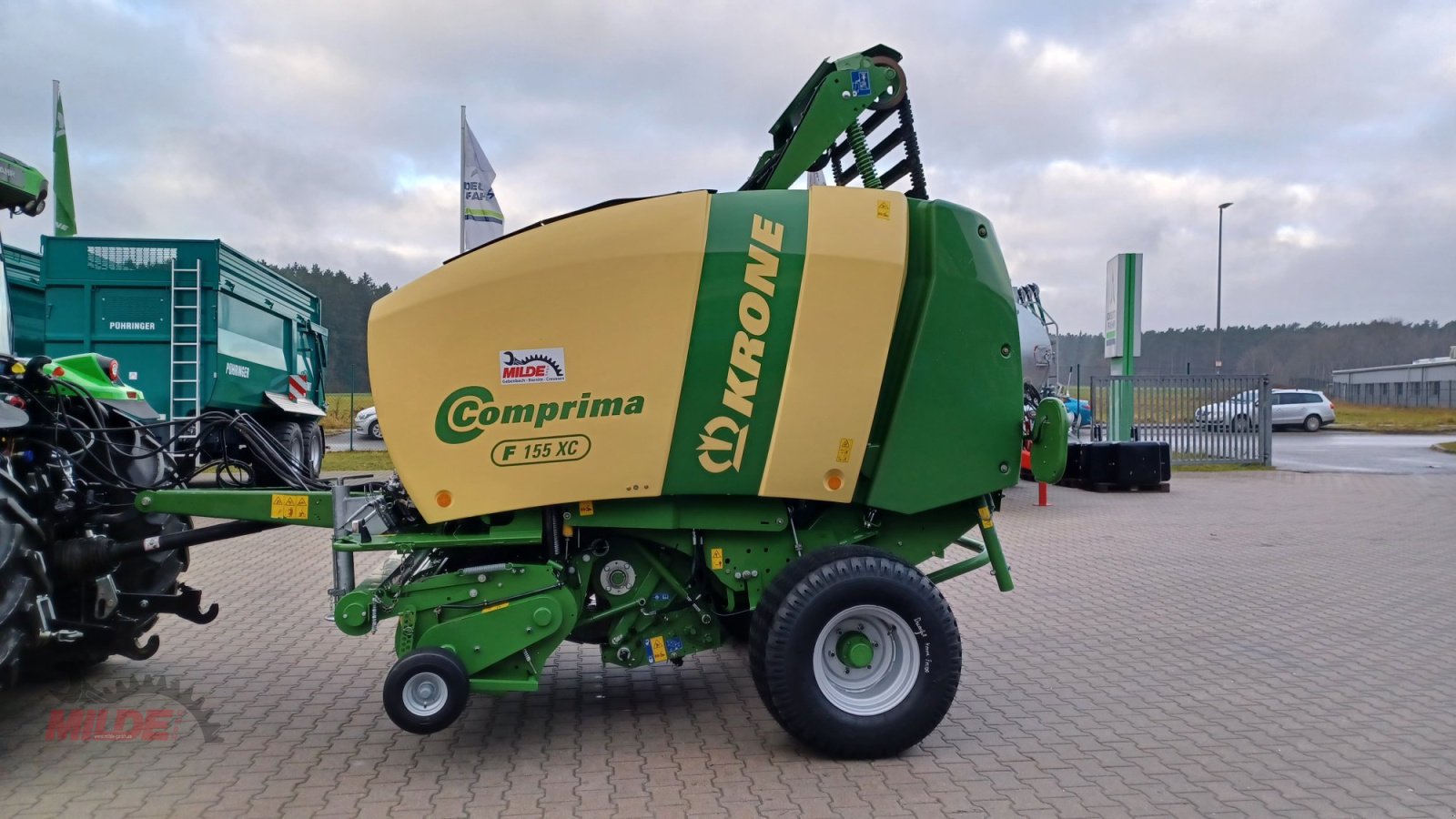 Rundballenpresse za tip Krone Comprima F 155 XC, Gebrauchtmaschine u Creußen (Slika 2)