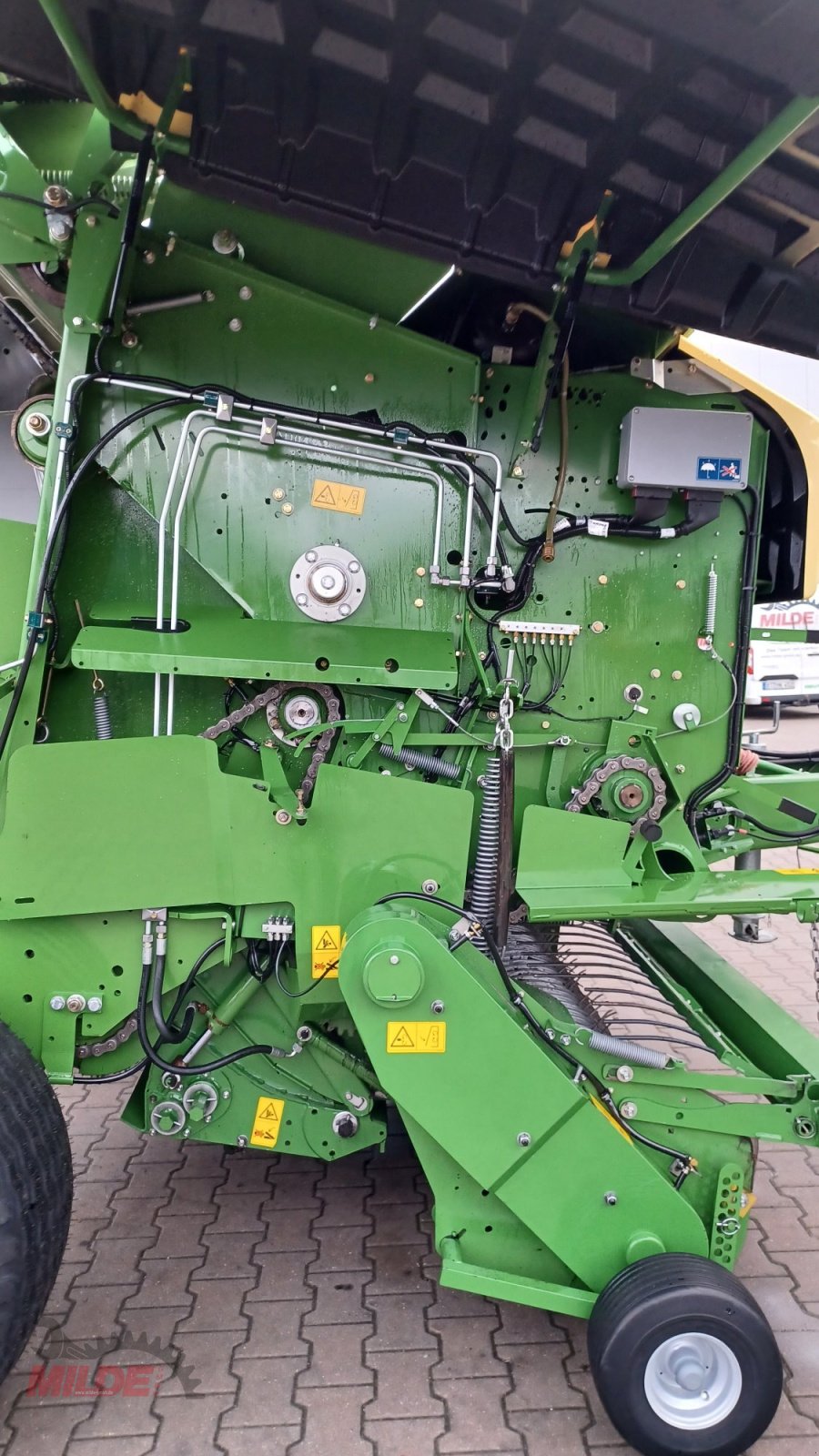 Rundballenpresse za tip Krone Comprima F 155 XC, Gebrauchtmaschine u Creußen (Slika 4)