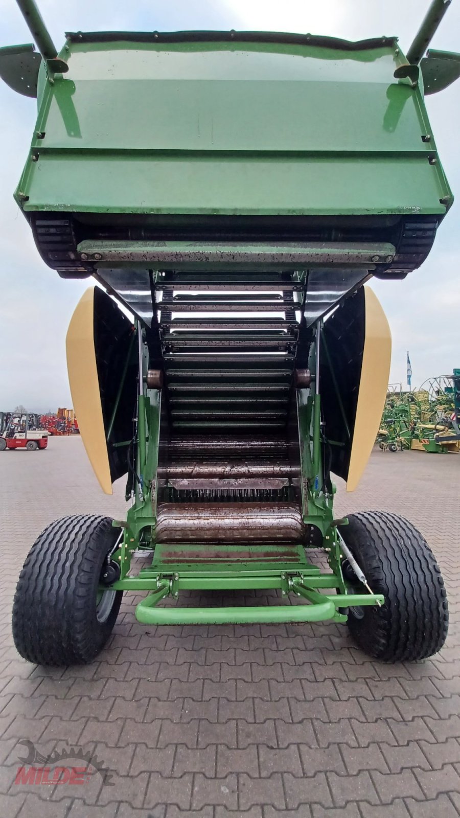 Rundballenpresse za tip Krone Comprima F 155 XC, Gebrauchtmaschine u Creußen (Slika 7)