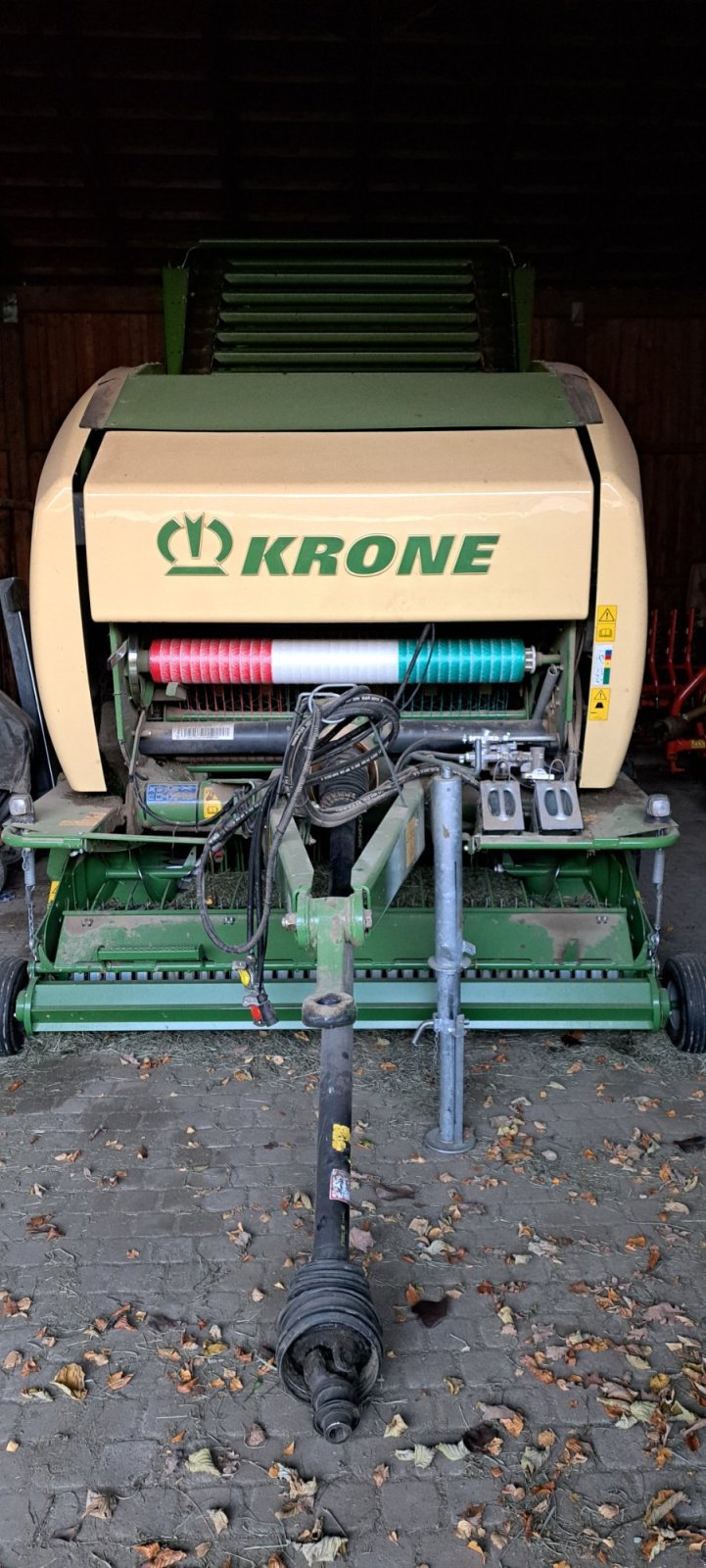 Rundballenpresse типа Krone Comprima F 155 XC, Gebrauchtmaschine в Berg (Фотография 3)