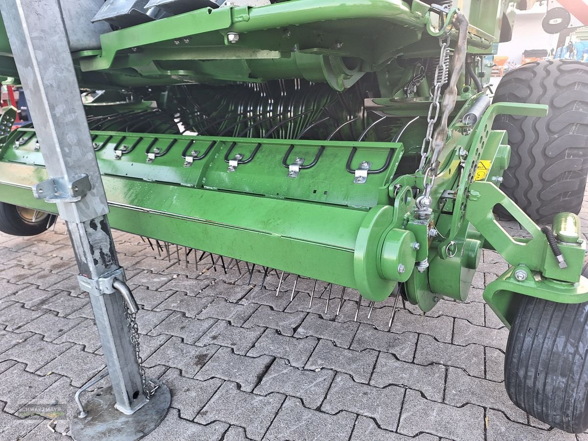 Rundballenpresse des Typs Krone Comprima V 150 XC PLUS 17 Messer, Gebrauchtmaschine in Aurolzmünster (Bild 12)