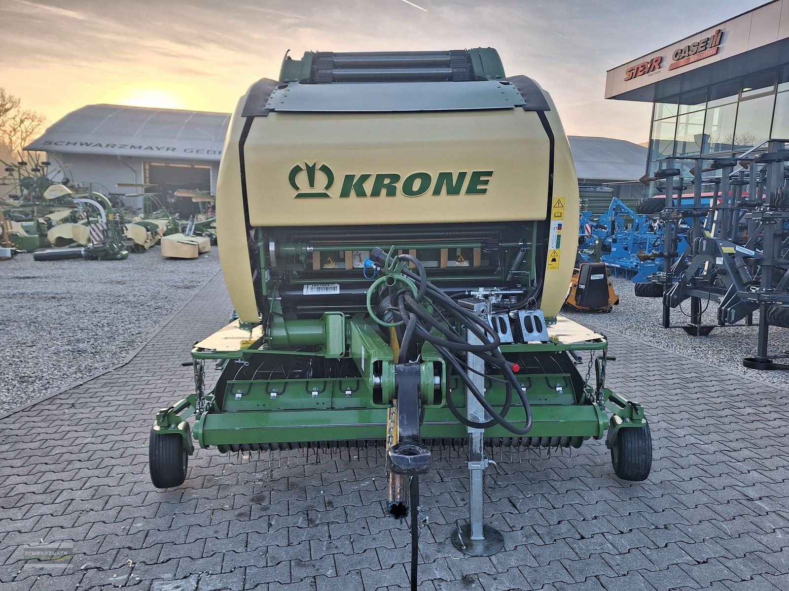 Rundballenpresse типа Krone Comprima V 150 XC PLUS 17 Messer, Gebrauchtmaschine в Aurolzmünster (Фотография 11)