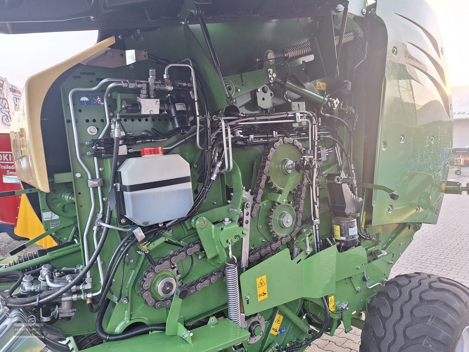 Rundballenpresse типа Krone Comprima V 150 XC PLUS 17 Messer, Gebrauchtmaschine в Aurolzmünster (Фотография 9)