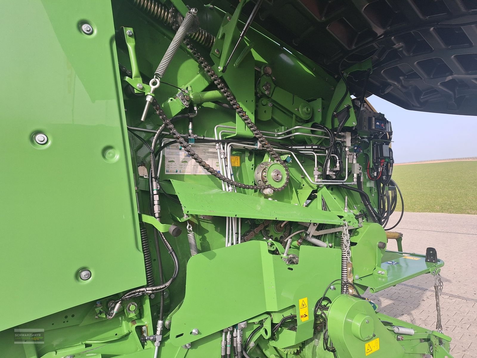 Rundballenpresse del tipo Krone Comprima V 150 XC Plus 26 Messer, Gebrauchtmaschine en Aurolzmünster (Imagen 8)