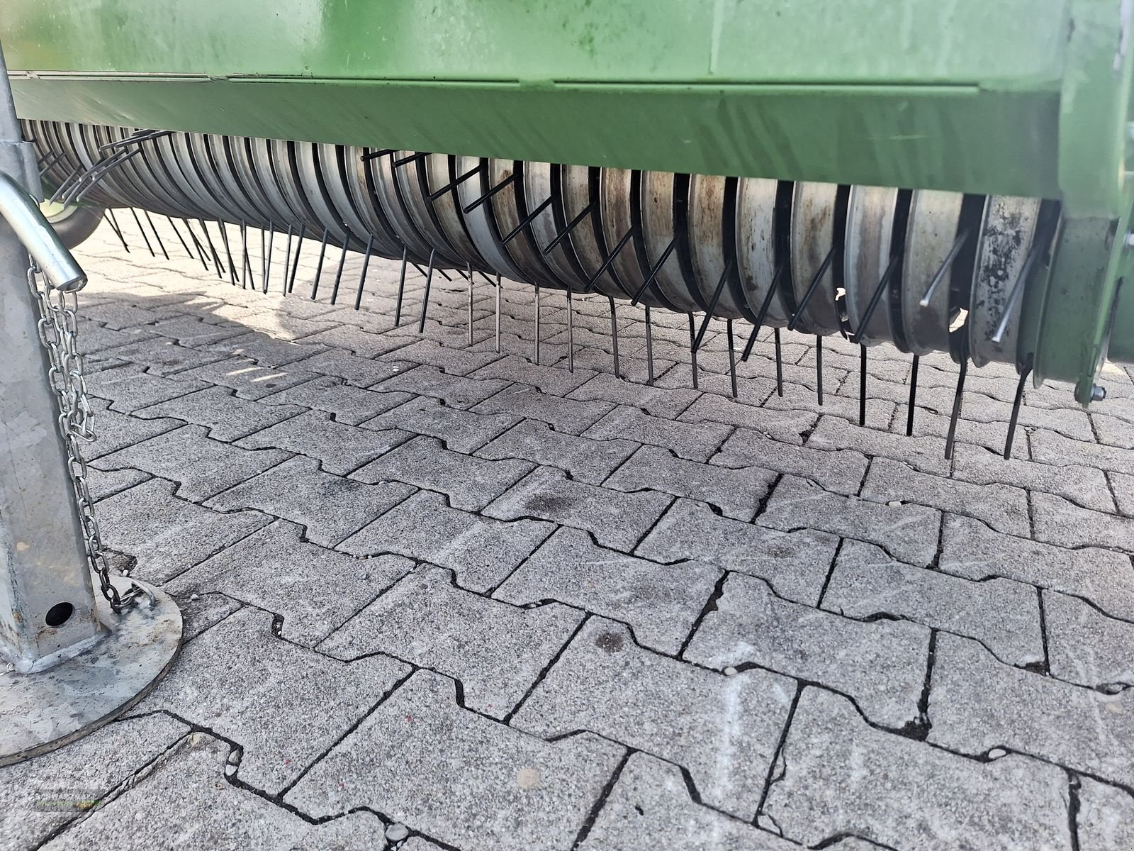 Rundballenpresse del tipo Krone Comprima V 150 XC Plus 26 Messer, Gebrauchtmaschine en Aurolzmünster (Imagen 11)