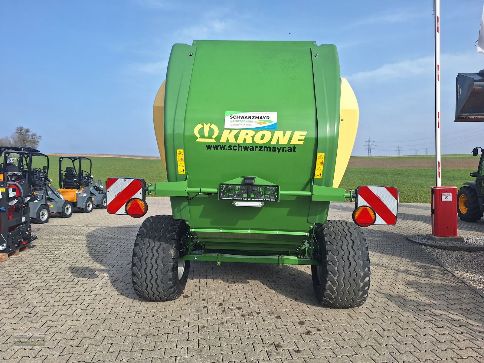 Rundballenpresse del tipo Krone Comprima V 150 XC Plus 26 Messer, Gebrauchtmaschine en Aurolzmünster (Imagen 3)