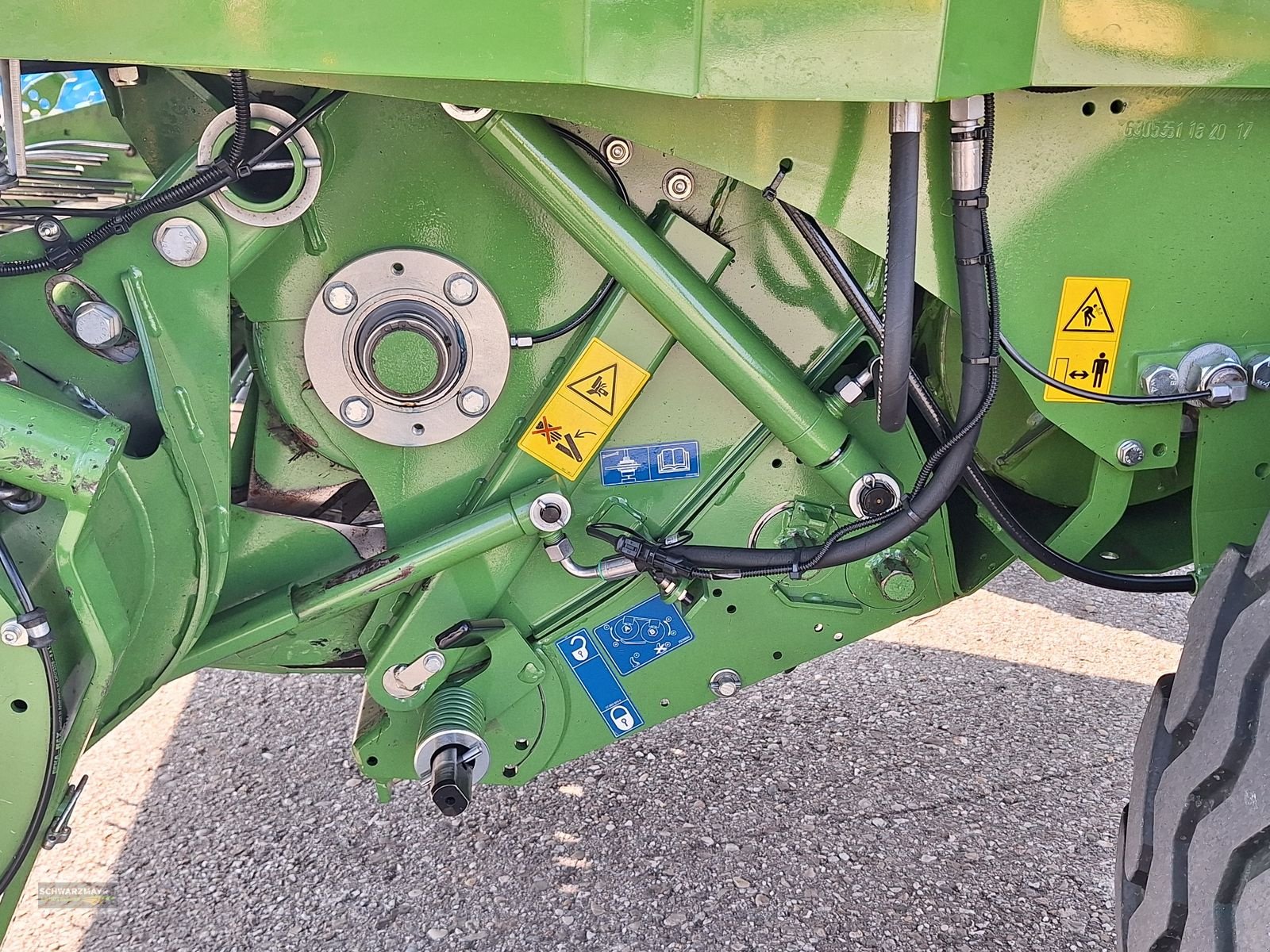 Rundballenpresse del tipo Krone Comprima V 150 XC Plus 26 Messer, Gebrauchtmaschine In Gampern (Immagine 19)