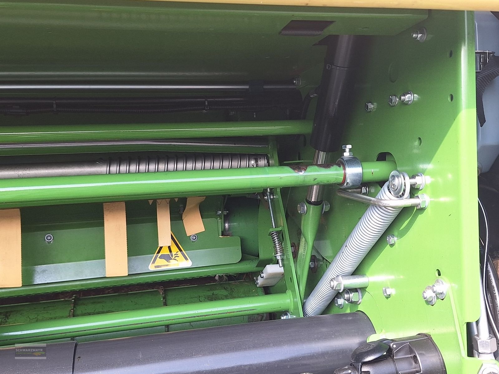 Rundballenpresse del tipo Krone Comprima V 150 XC Plus 26 Messer, Gebrauchtmaschine In Gampern (Immagine 9)