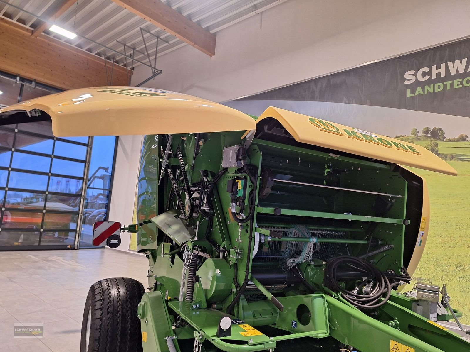 Rundballenpresse του τύπου Krone Comprima V 150 XC PLUS, Vorführmaschine σε Aurolzmünster (Φωτογραφία 16)