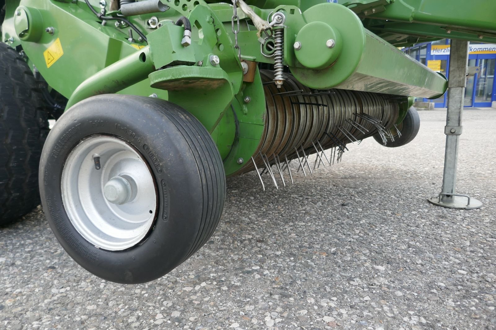 Rundballenpresse типа Krone Comprima V 150 XC Plus, Gebrauchtmaschine в Villach (Фотография 4)