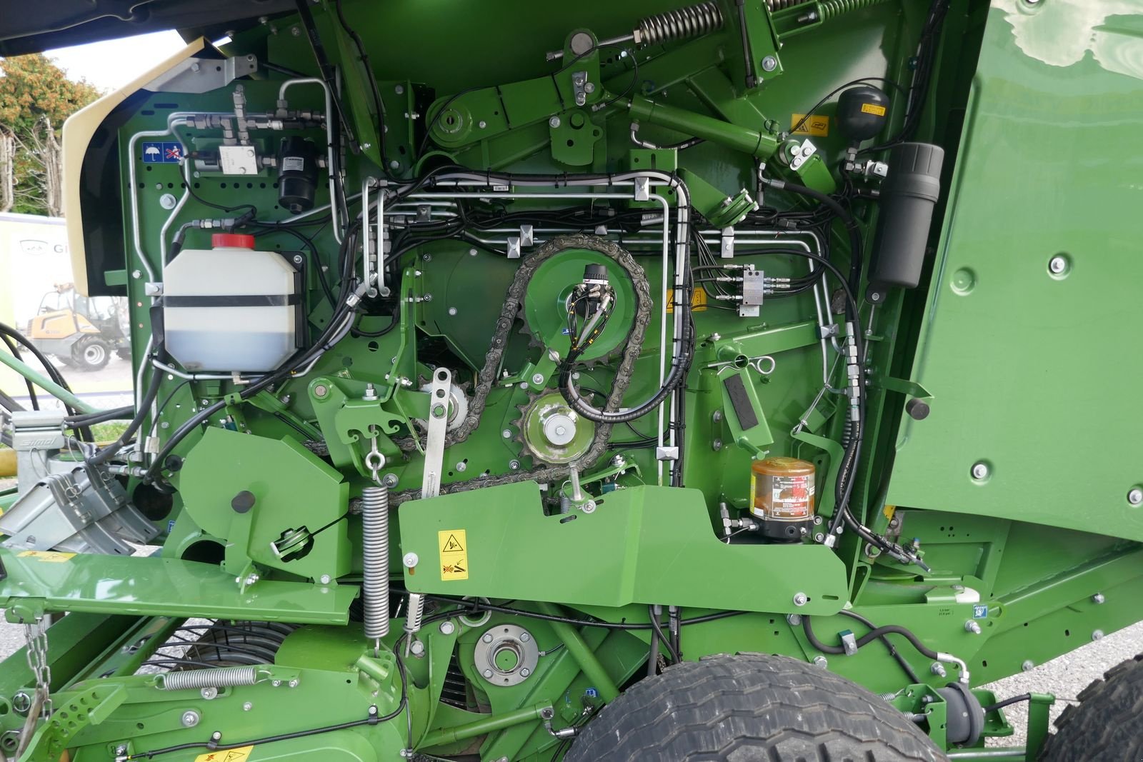 Rundballenpresse типа Krone Comprima V 150 XC Plus, Gebrauchtmaschine в Villach (Фотография 10)